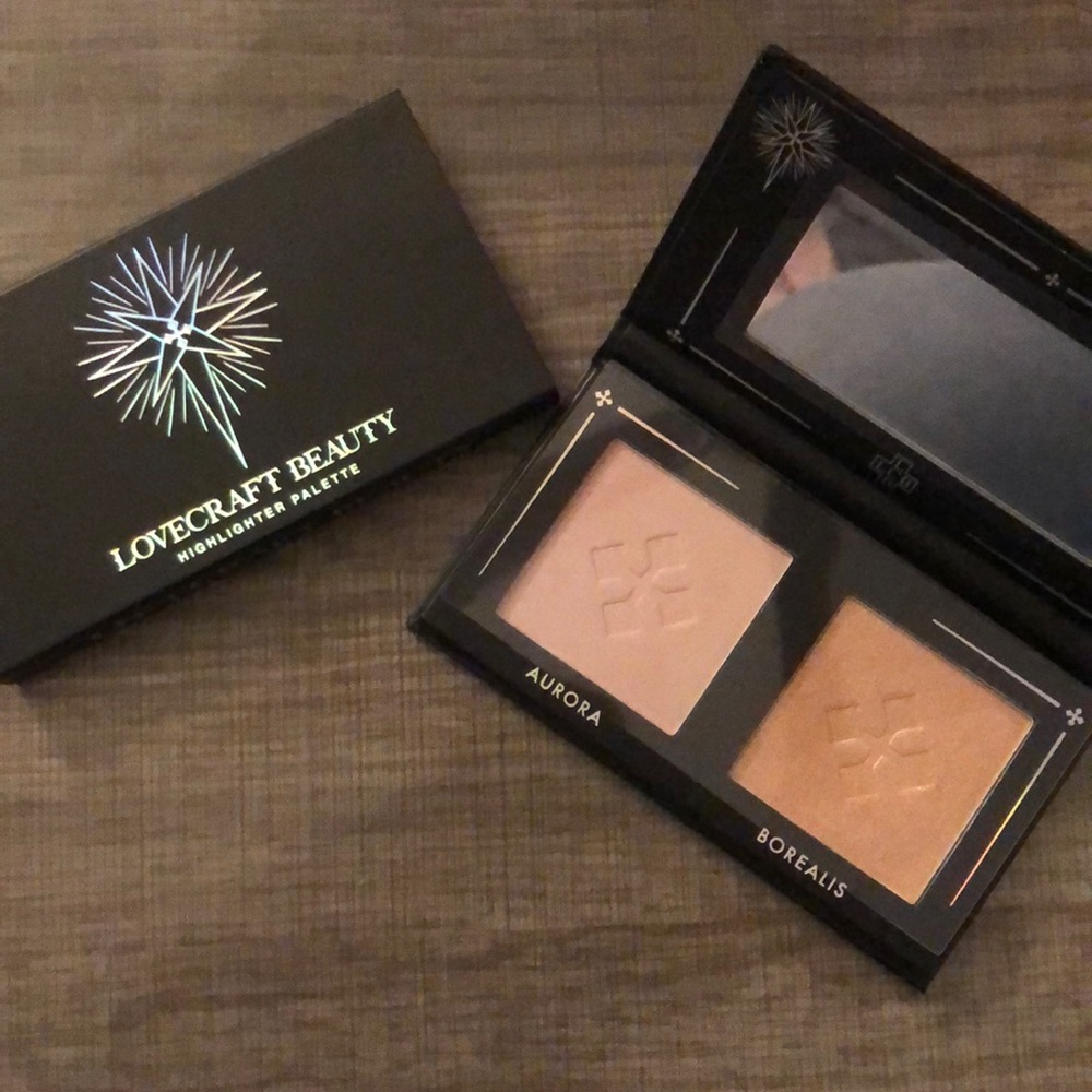 Aurora Borealis highlighter palette